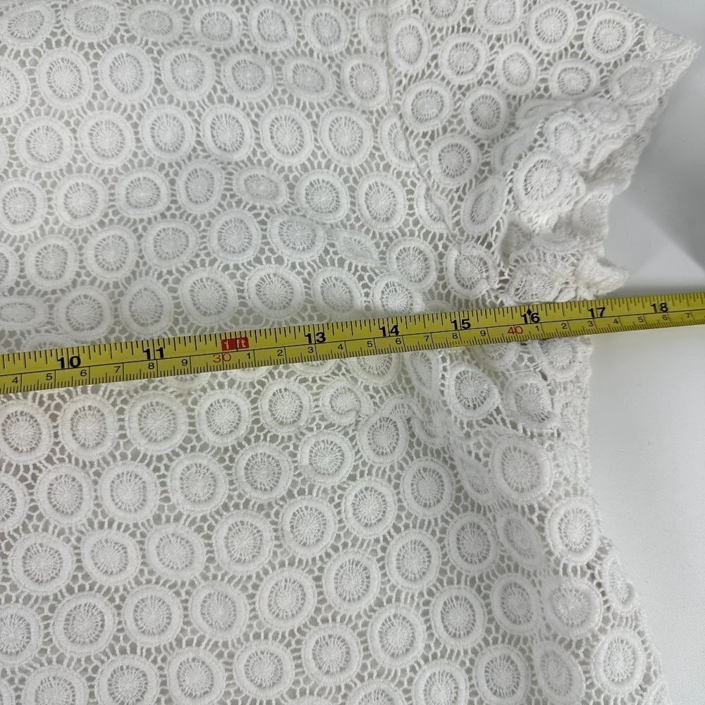 * Lilly Pulitzer for Target White Lace Eyelet Crop Top Size Medium - Picture 4 of 15
